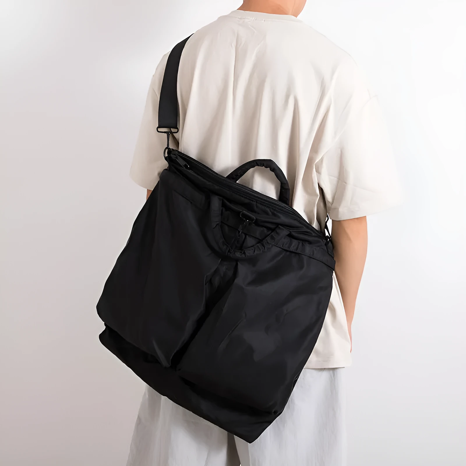 Oxford cloth large capacity computer messenger bag in solid colour for men leisure travel