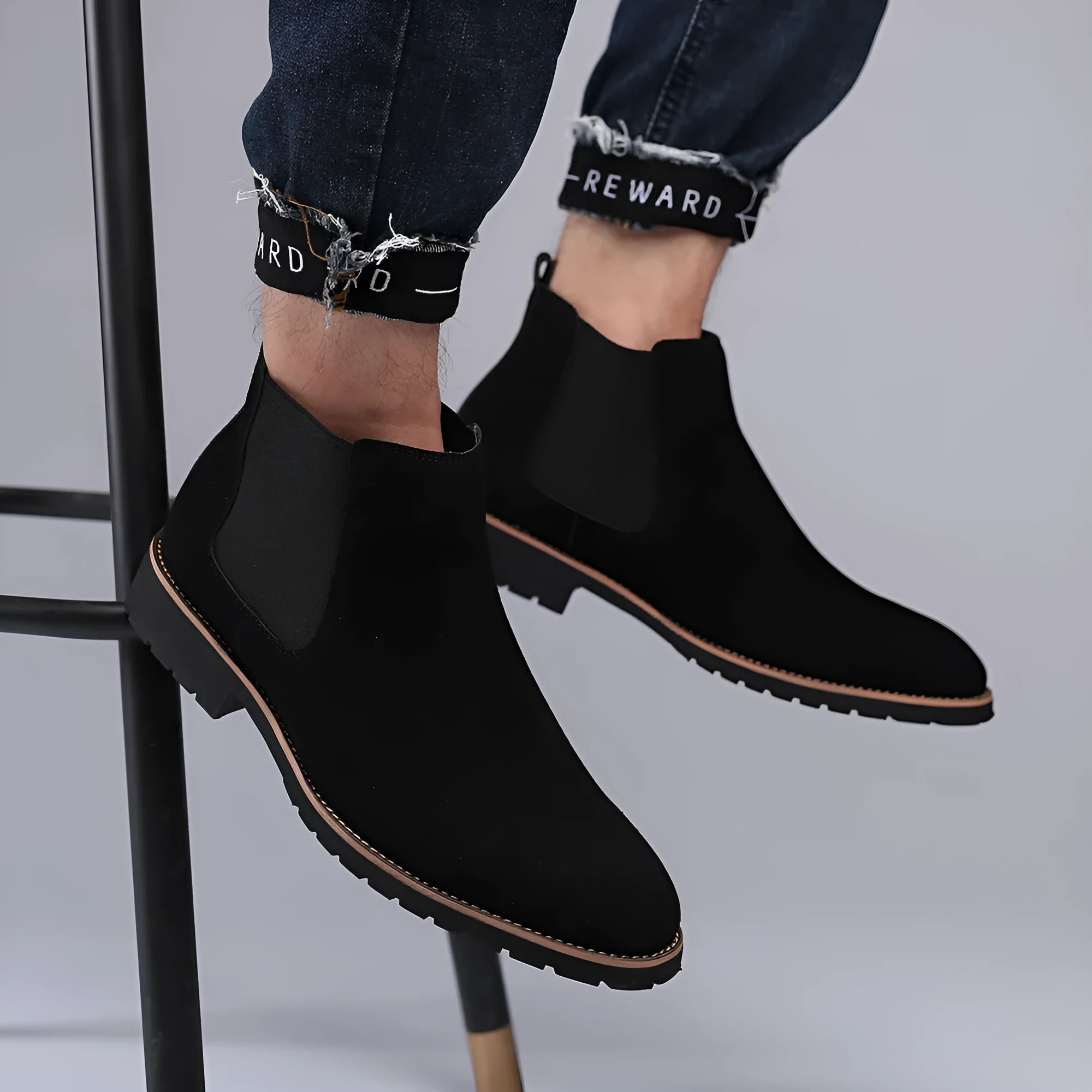 Fashion Martin male high-top worker boots in black artificial PU with rubber sole and square heel
