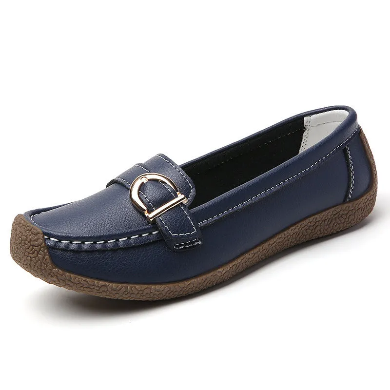Women's beige casual loafers with round toe and flat beef tendon sole on a white background.