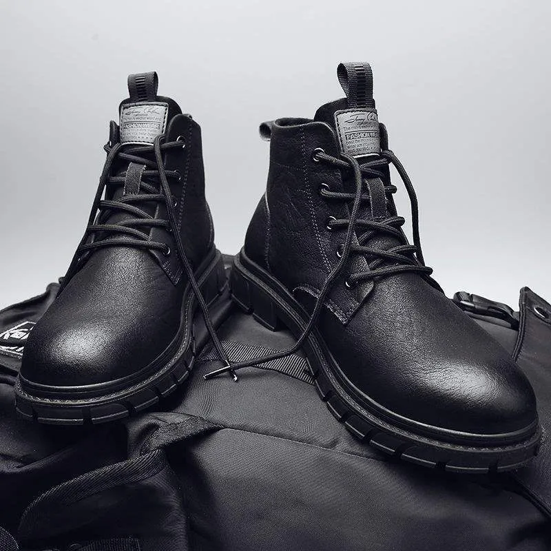 Men's British style low top tooling leather boots in brown with round toe and rubber sole