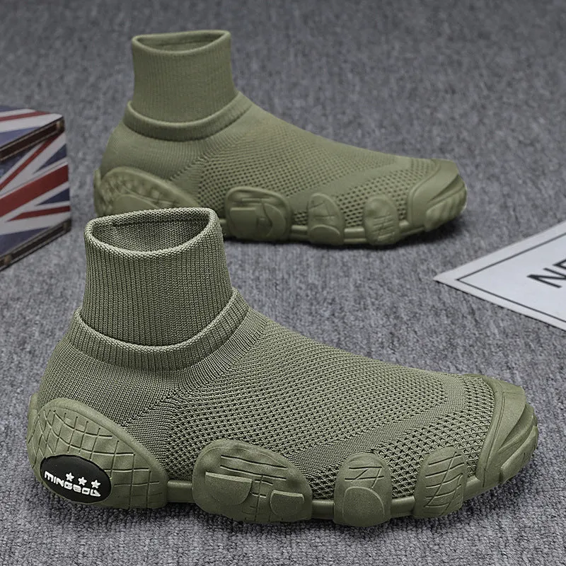Breathable knitted mesh sneakers for men mid-top flat heel round toe solid colour blocking available in black brown army green sizes 39-46