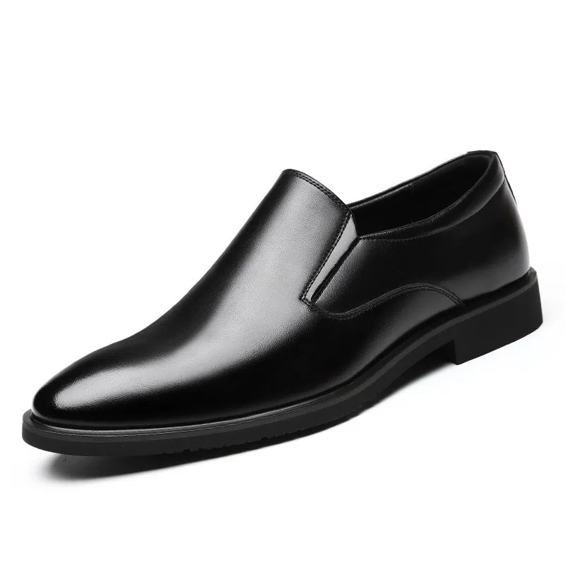 Men's black business casual slip-on shoes with renewable leather upper and rubber sole