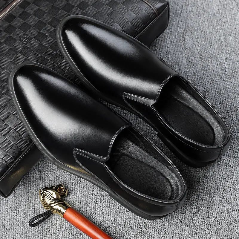Men's black business casual slip-on shoes with renewable leather upper and rubber sole