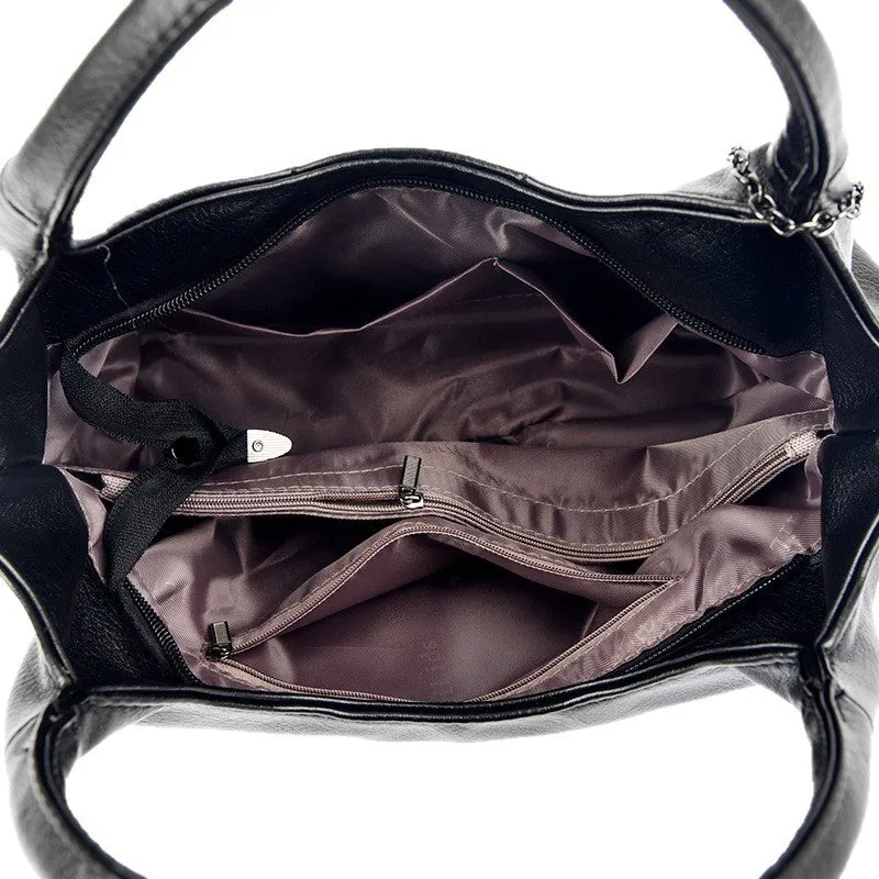 Trendy niche women's new shoulder bag in genuine leather with dumpling shape and pleated detail, khaki colour