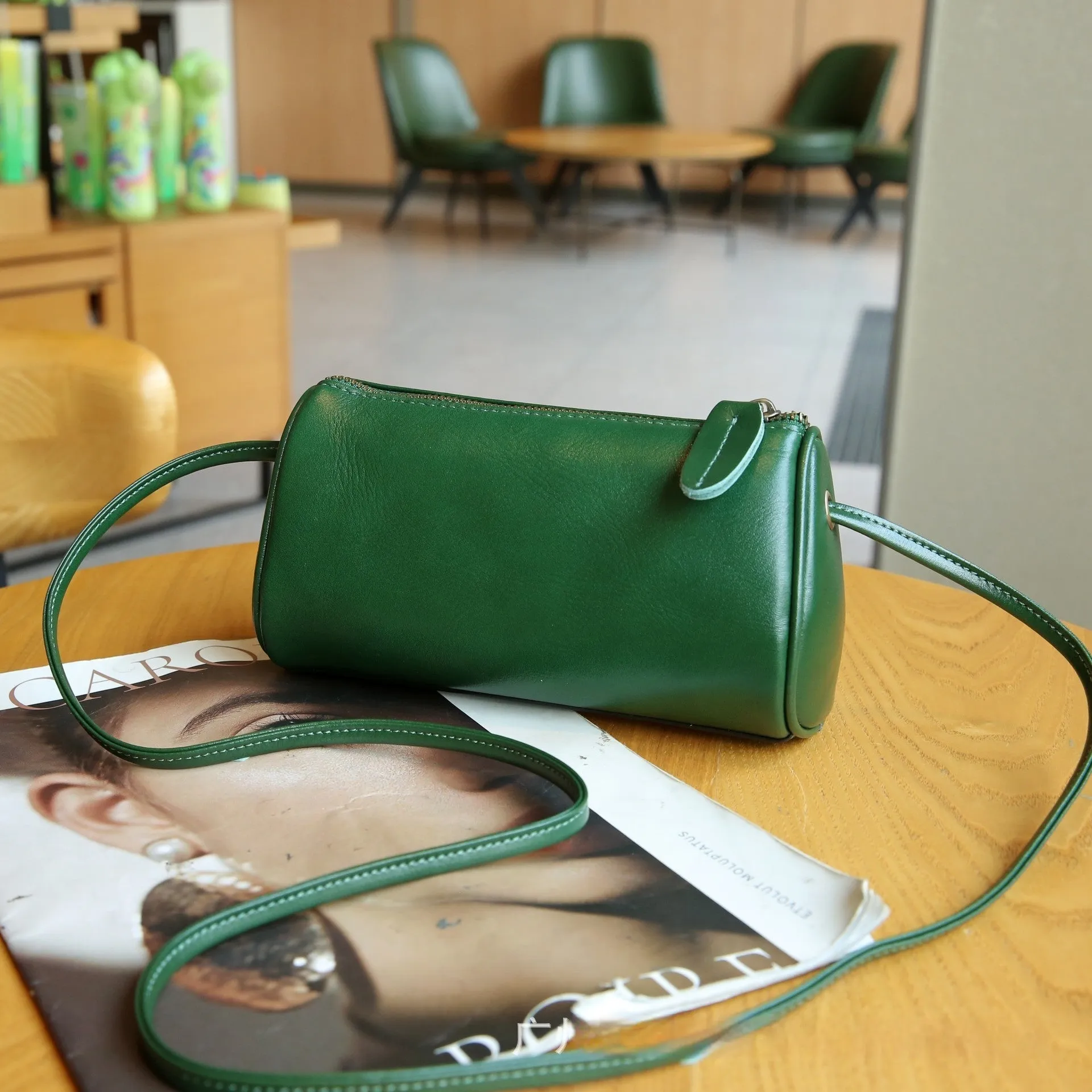 Genuine leather women's pillow crossbody bag in black, 20cm by 8cm by 15cm, with inner patch pocket, retro style