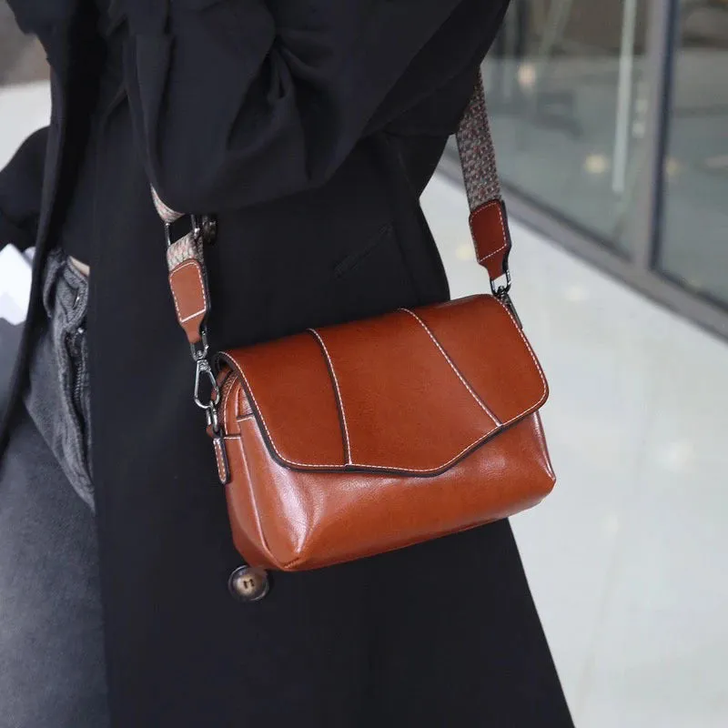 Leather women's casual zip crossbody bag in top grain leather, horizontal square shape, colour caramel