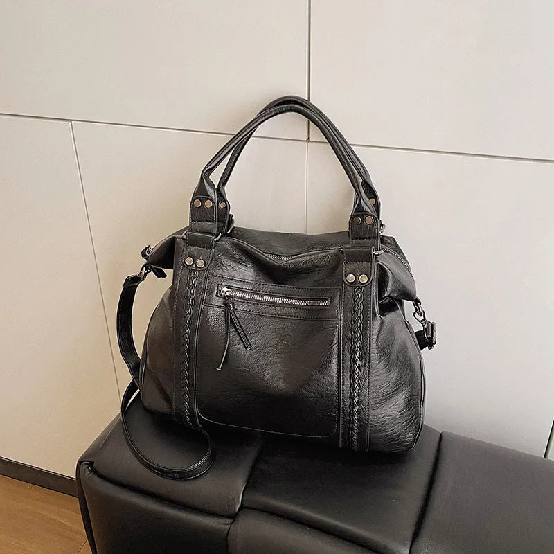 Women's retro trend shoulder crossbody bag in PU leather, black colour, 38x12x25cm, single strap, lightweight 0.6kg