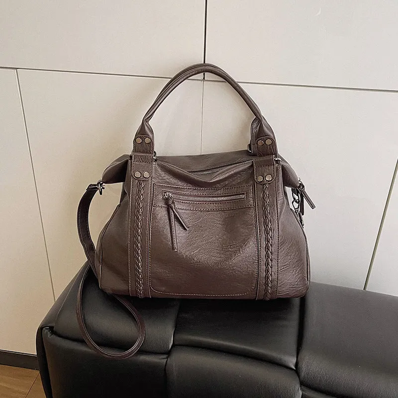 Women's retro trend shoulder crossbody bag in PU leather, black colour, 38x12x25cm, single strap, lightweight 0.6kg