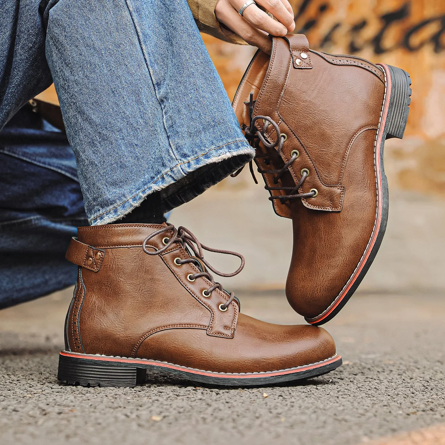Men's retro lace-up Western boots in brown with embossed artificial PU upper and horseshoe heel