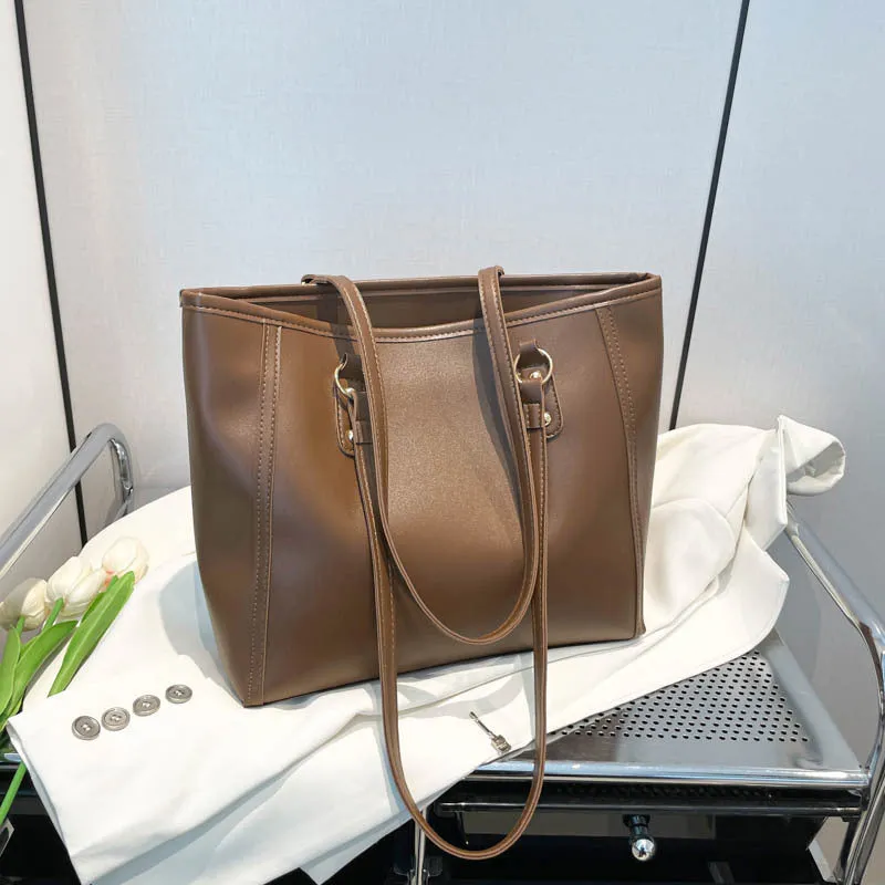 Large capacity PU tote bag with urban simplicity style and internal phone and file compartments
