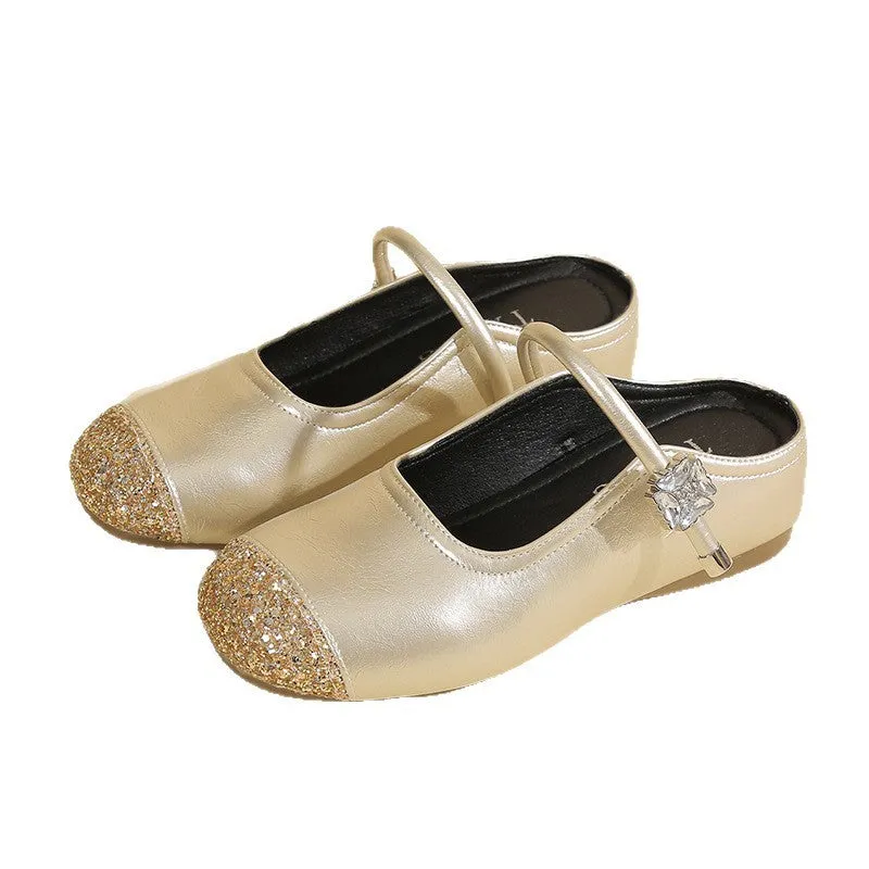 Casual shallow mouth toe sandals for women with round toe, PU upper, and rubber sole in black