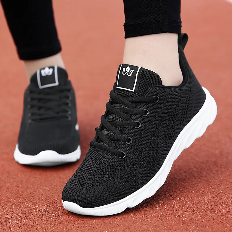 Women's flat high-top casual shoes in white with artificial PU upper and back lacing