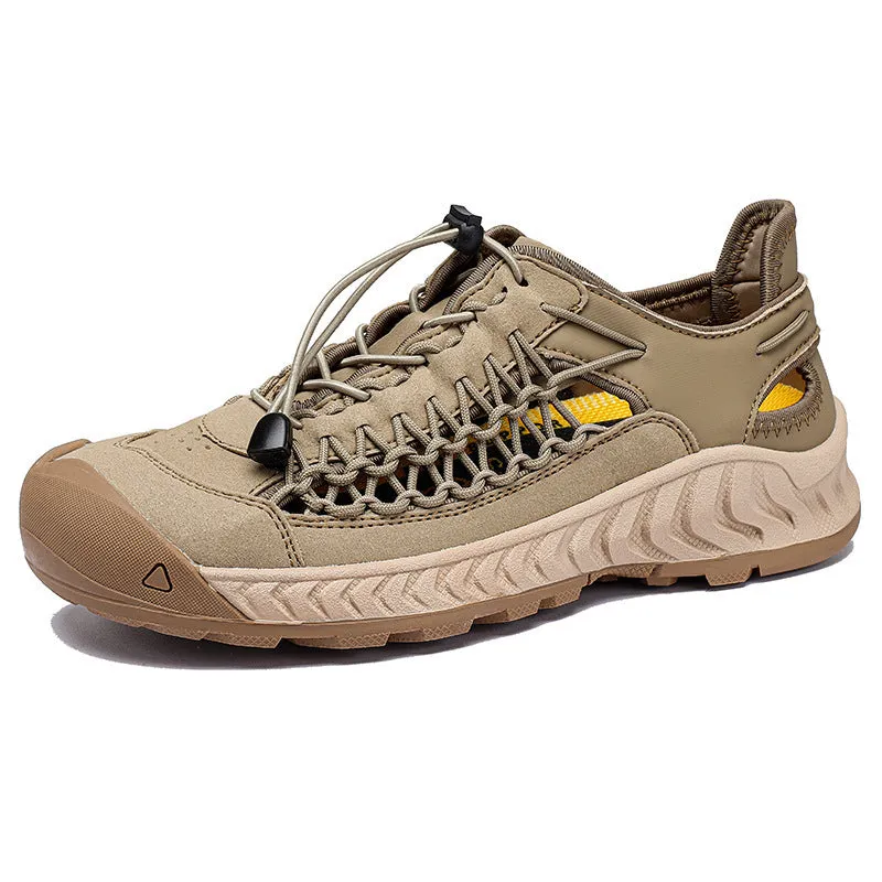 Men's hand-woven closed-toe sandals with an elastic band and rubber sole in a light grey colour.