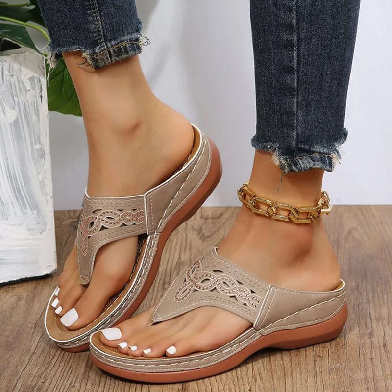 Clip toe wedge sandals for women, PU upper, rhinestone detail, solid colour, composite sole, sizes 35-43