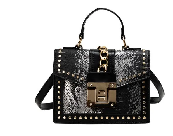 Women's alligator-textured PU shoulder bag in beige, 21cm length, compact size for essentials