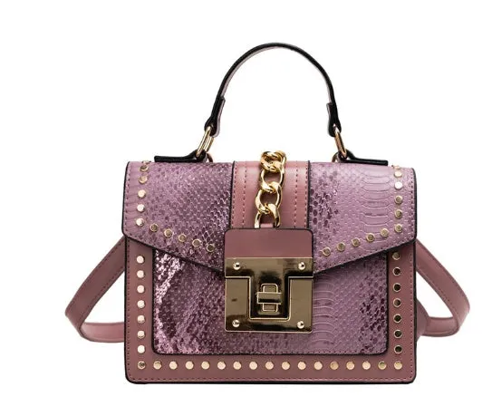 Women's alligator-textured PU shoulder bag in beige, 21cm length, compact size for essentials