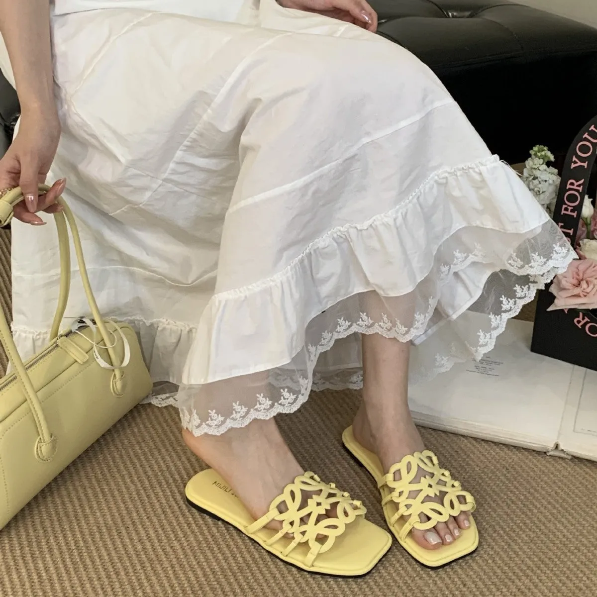 Women's flat Roman style hollow-out beach slippers in solid colour, PU leather upper, sizes 35-39