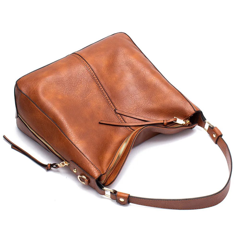 Large capacity PU hobo bag for women with zip closure, internal pockets, and soft handles in solid colour