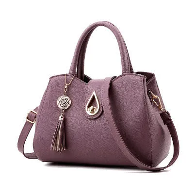 SMOOZA large PU leather tassel handbag with lock closure in beige