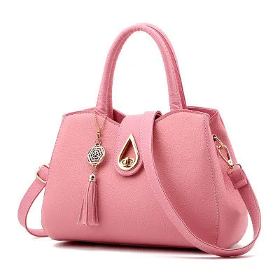 SMOOZA large PU leather tassel handbag with lock closure in beige