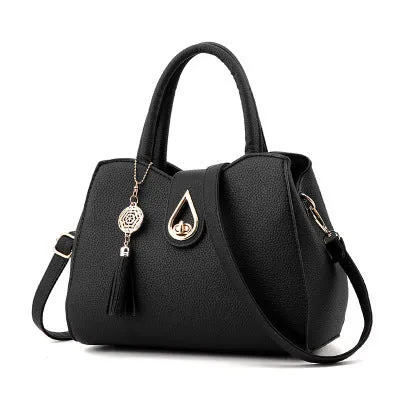 SMOOZA large PU leather tassel handbag with lock closure in beige