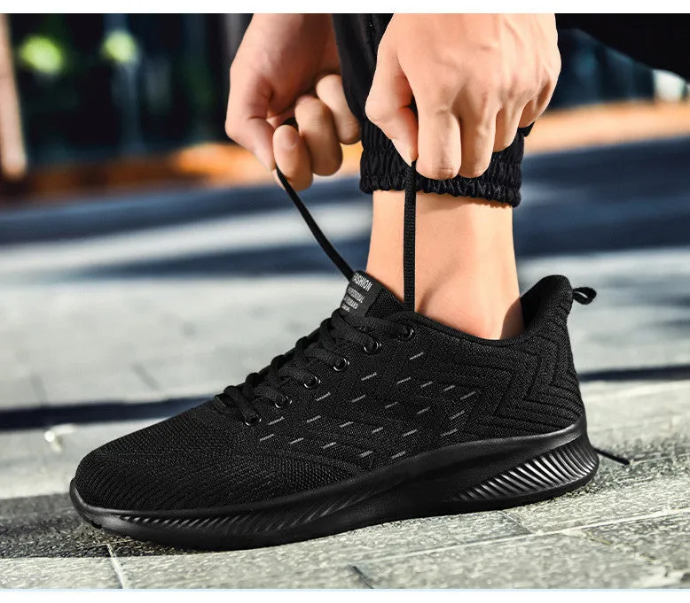 Men's breathable lightweight running shoes in grey with woven fabric upper and cross-strap design