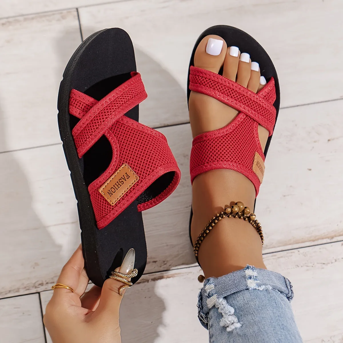 Summer outdoor women's breathable mesh slippers in black with plastic sole