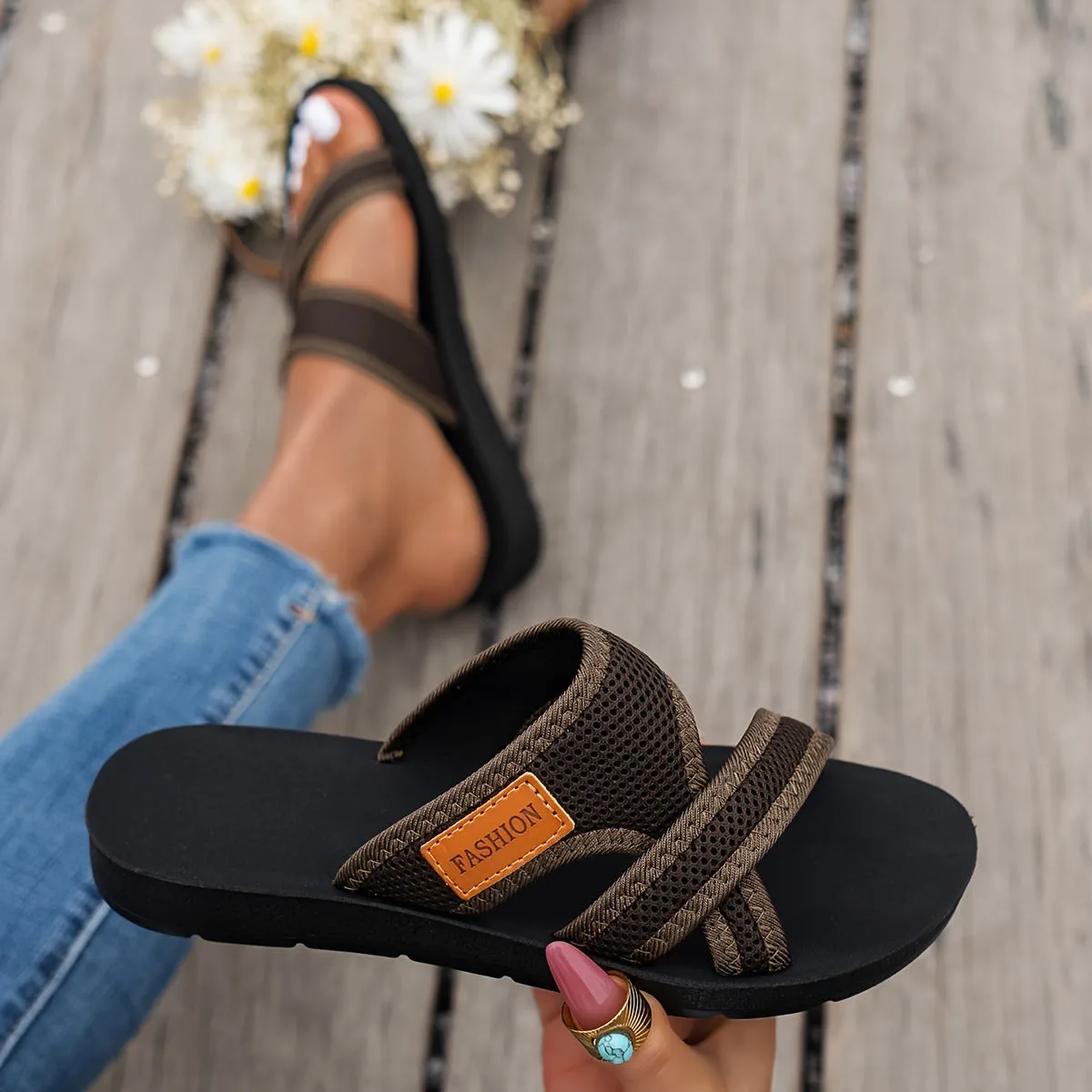 Summer outdoor women's breathable mesh slippers in black with plastic sole