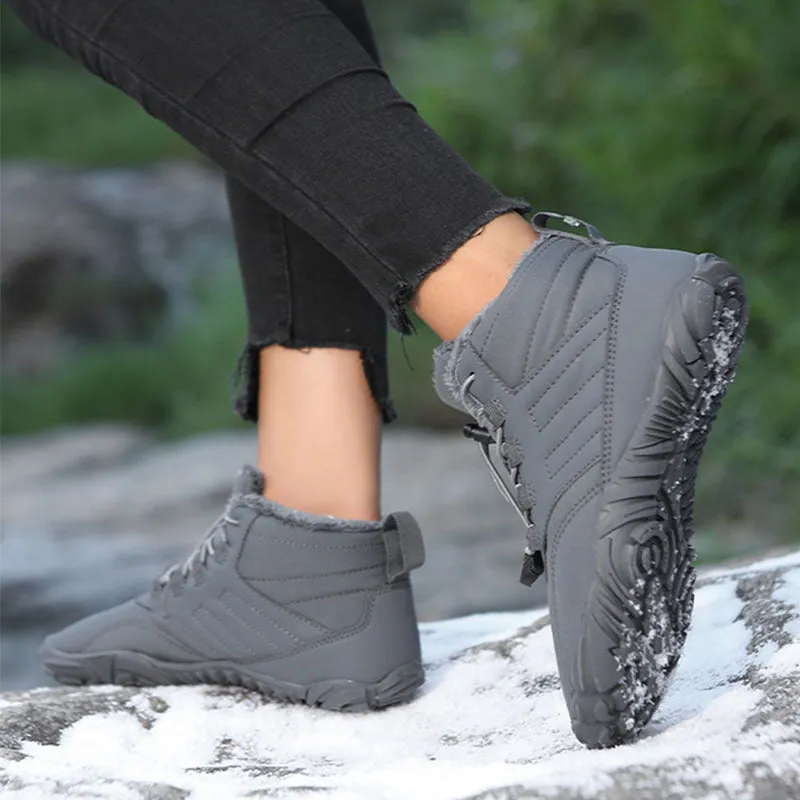 Outdoor winter slip-on boots for men and women with non-slip rubber sole, artificial plush lining, and waterproof Oxford cloth upper in black colour