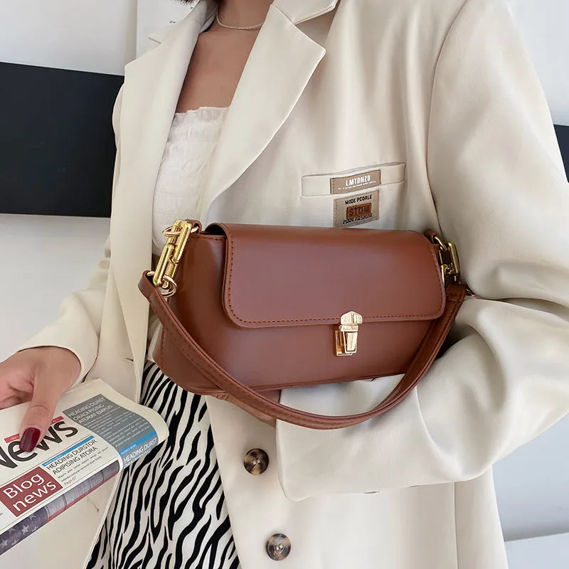 French casual brown PU underarm shoulder bag with chain strap and horizontal square sandwich pocket design.