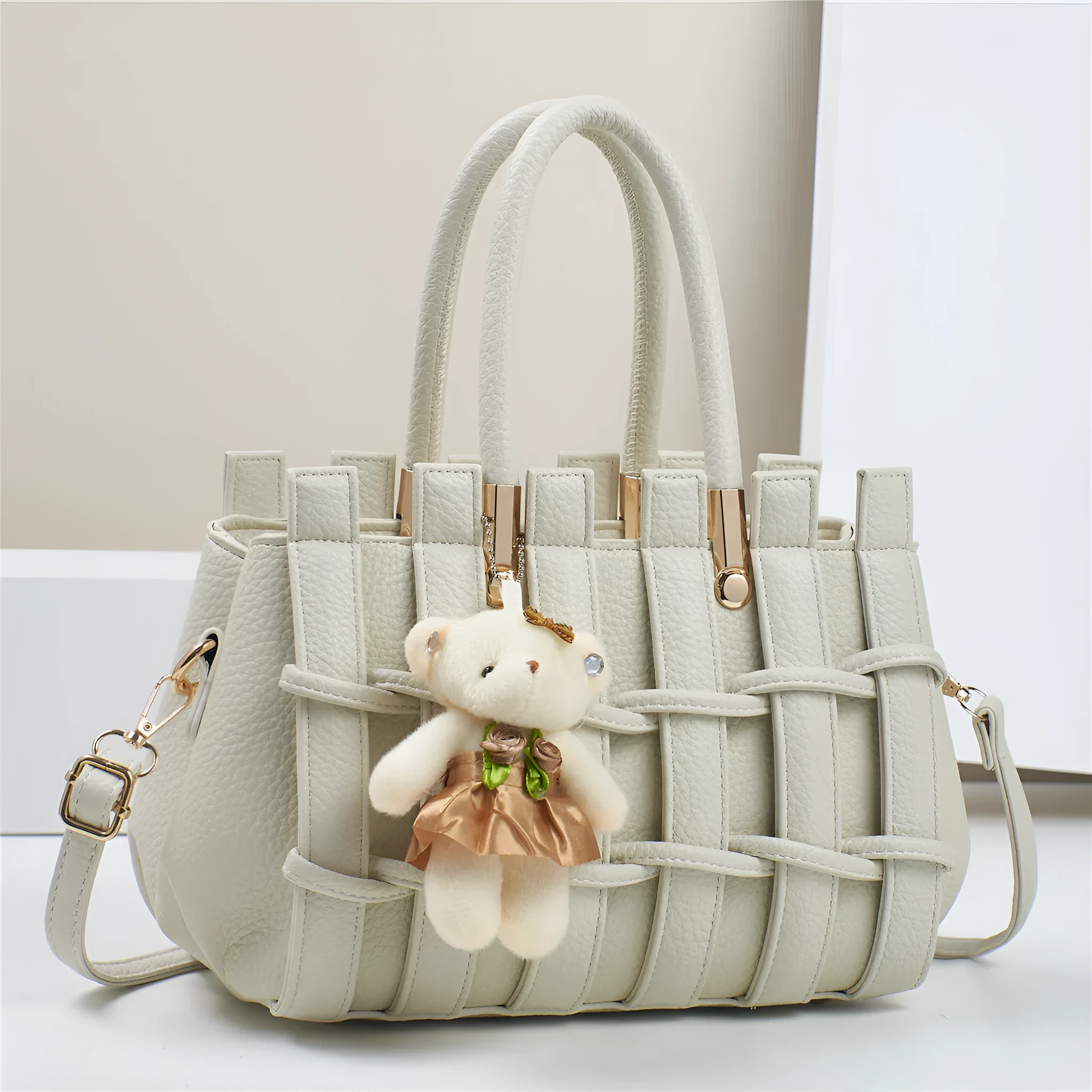 Women's anti-scratch hand-woven PU shoulder bag, horizontal square shape, 28x14x18cm, with sandwich zipper pocket, available in multiple colours