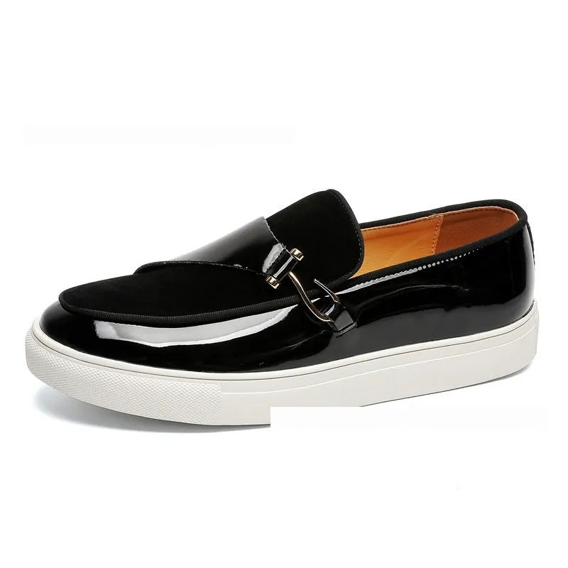 Men's solid colour casual shoes in black artificial PU leather on a neutral background