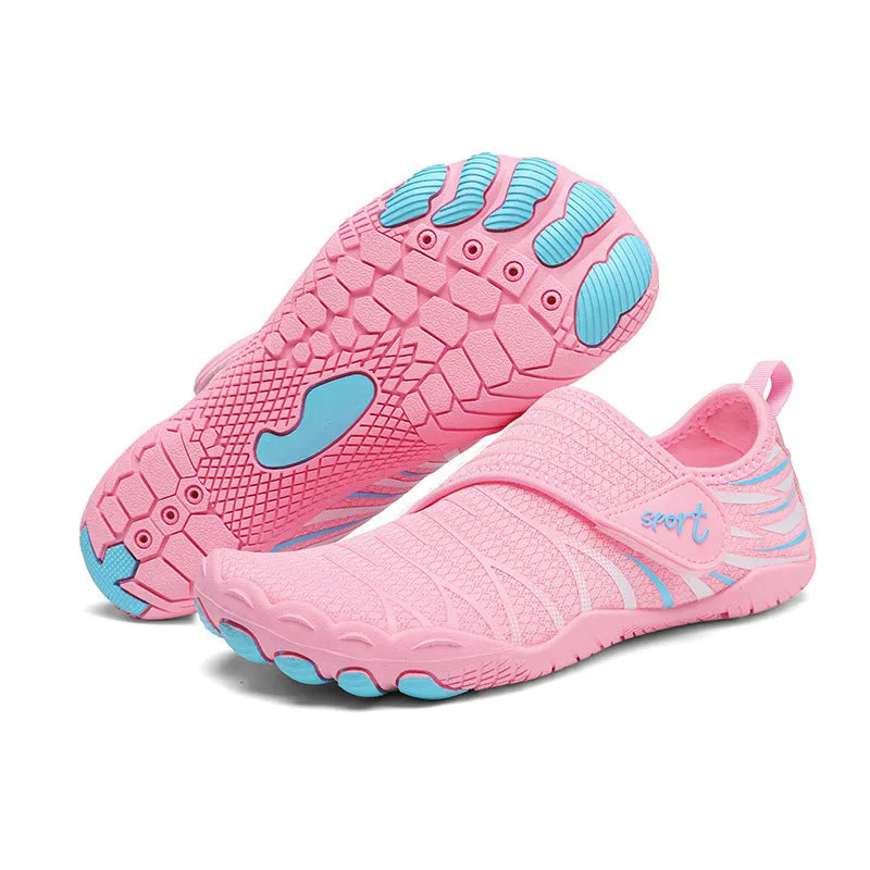 Unisex outdoor wading shoes with mesh upper, rubber sole, Velcro closure, low-top design