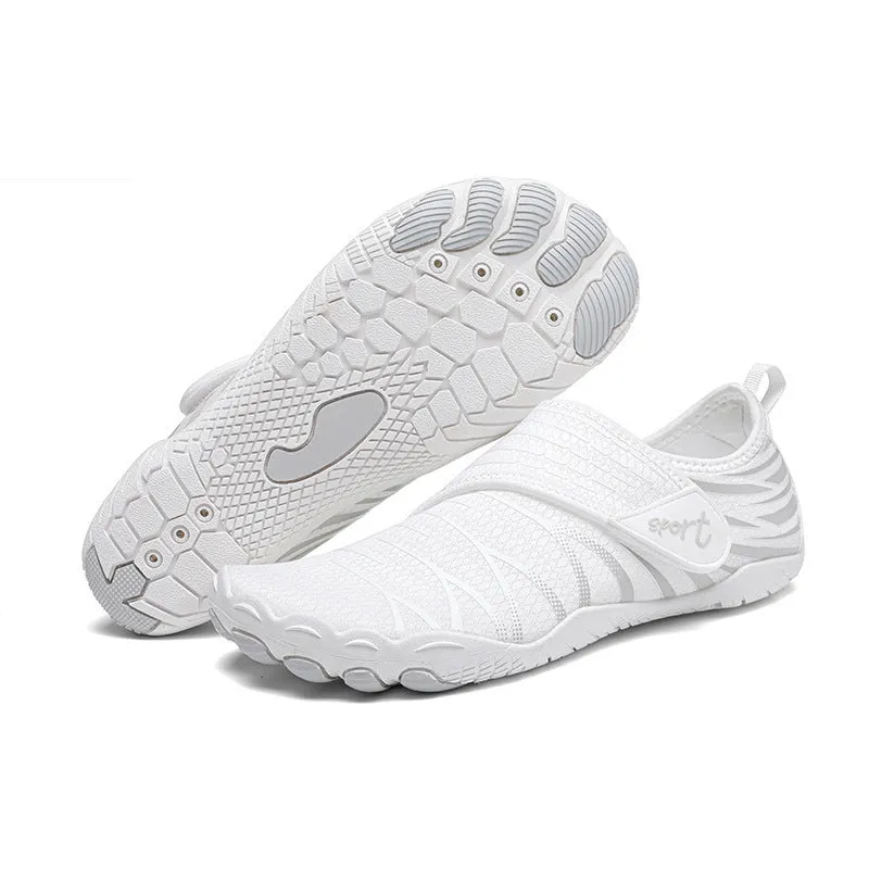 Unisex outdoor wading shoes with mesh upper, rubber sole, Velcro closure, low-top design