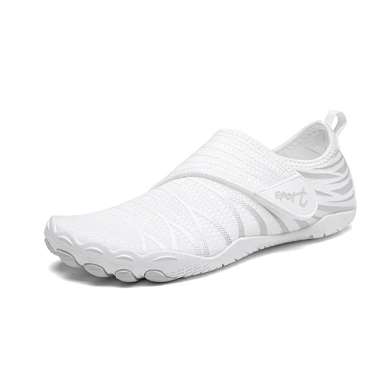 Unisex outdoor wading shoes with mesh upper, rubber sole, Velcro closure, low-top design