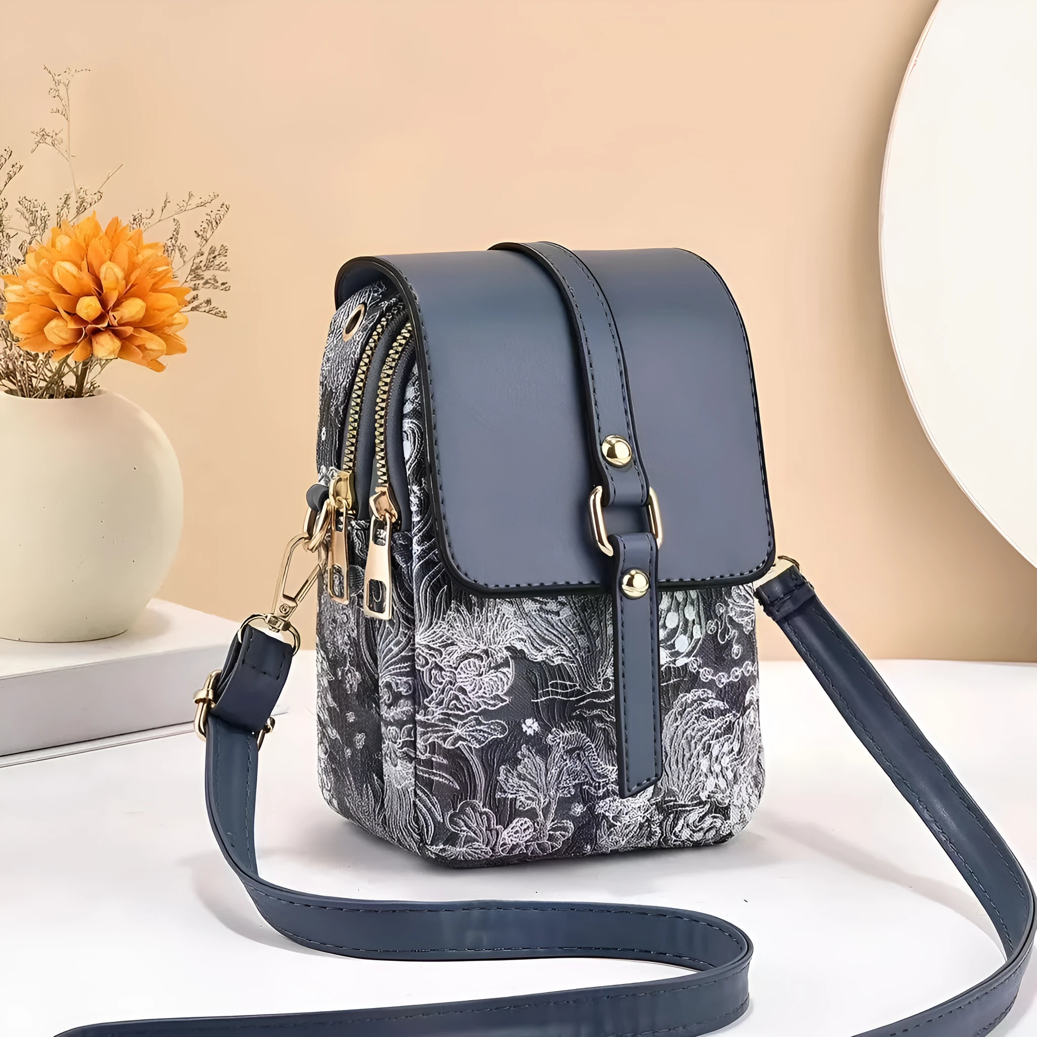 Women’s multi-compartment mobile phone bag in PU leather, bucket shape, 13x8x19cm, available in black