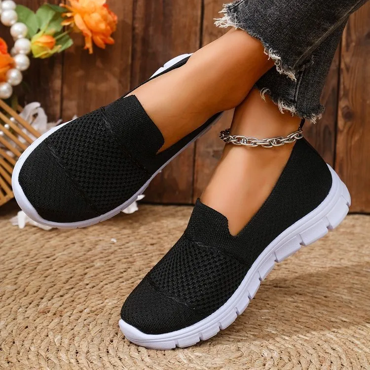 Women's mesh breathable flat casual shoes in solid colour with round toe and PVC sole