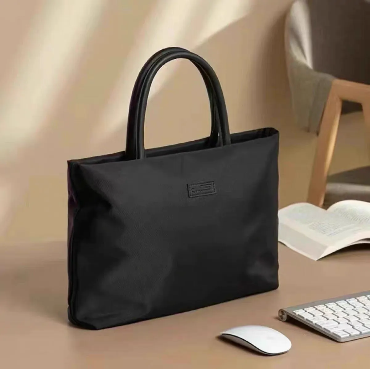 Solid colour lightweight women's laptop bag in Oxford cloth, black colour, urban simplicity style