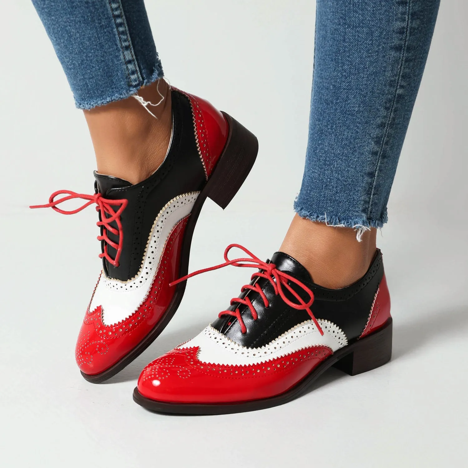 Retro British contrasting colour brogue high-cut lace-up shoes, round toe, low heel, sizes 35-39