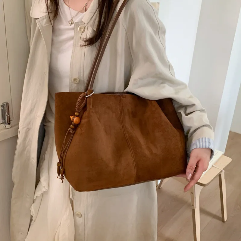 Large capacity suede tote bag with pendant, horizontal square shape, available in black, brown, coffee, and green