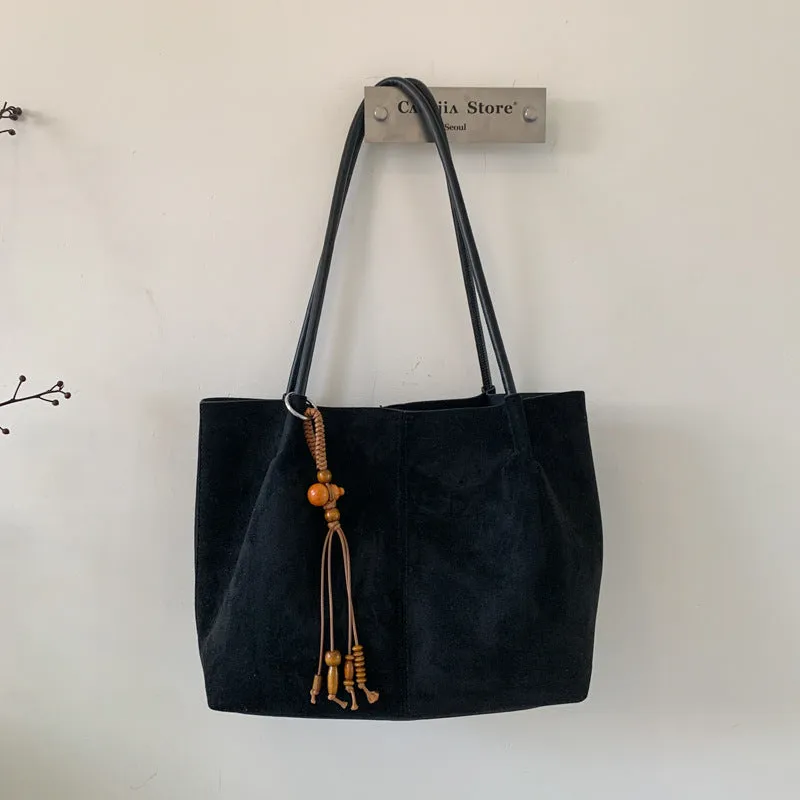Large capacity suede tote bag with pendant, horizontal square shape, available in black, brown, coffee, and green