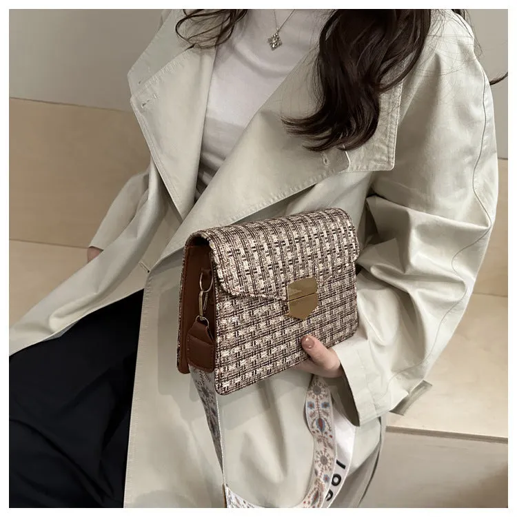 PU leather single shoulder bag horizontal square 23x16cm colour block grid pattern chain black