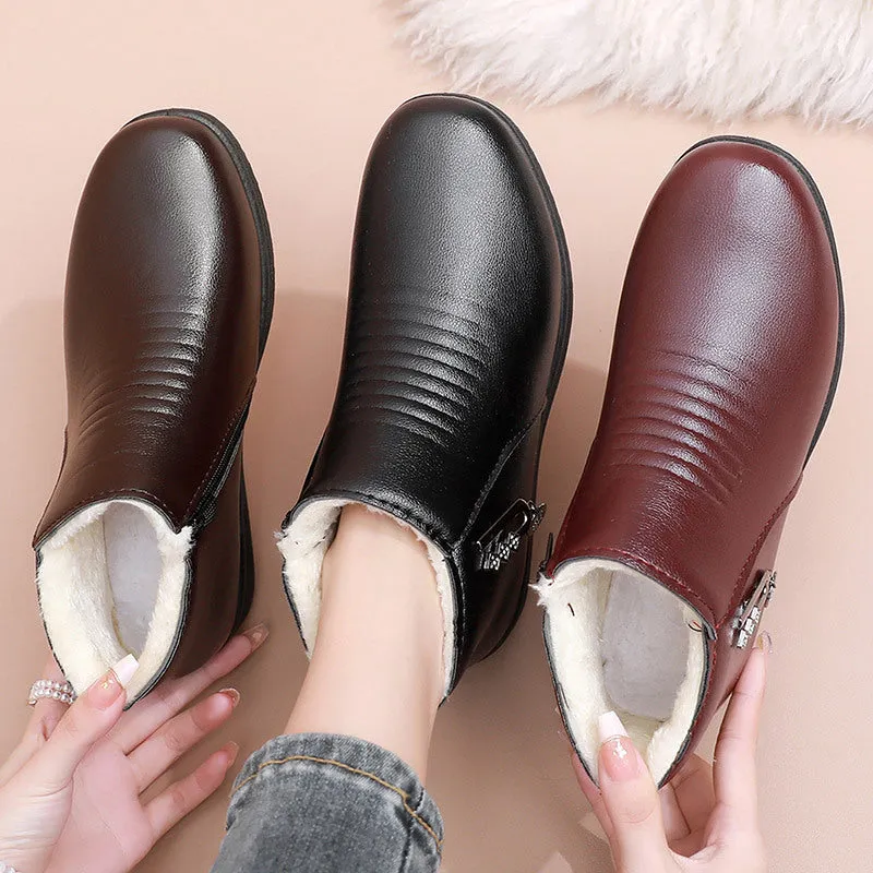 Winter cotton shoes for elderly with soft sole and flat heel, solid colour design
