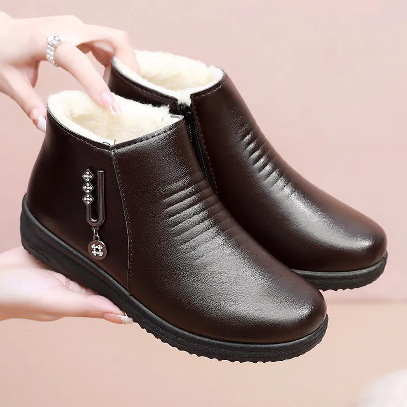 Winter cotton shoes for elderly with soft sole and flat heel, solid colour design