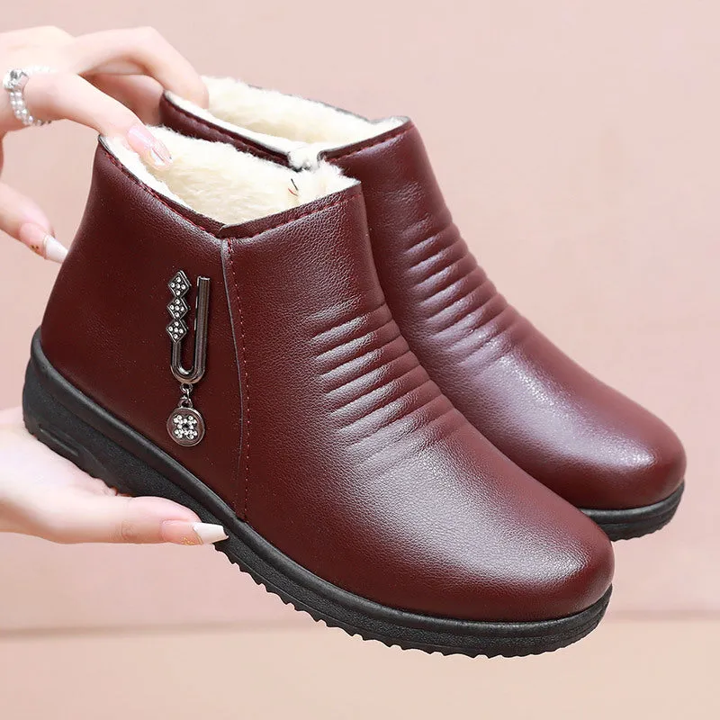 Winter cotton shoes for elderly with soft sole and flat heel, solid colour design