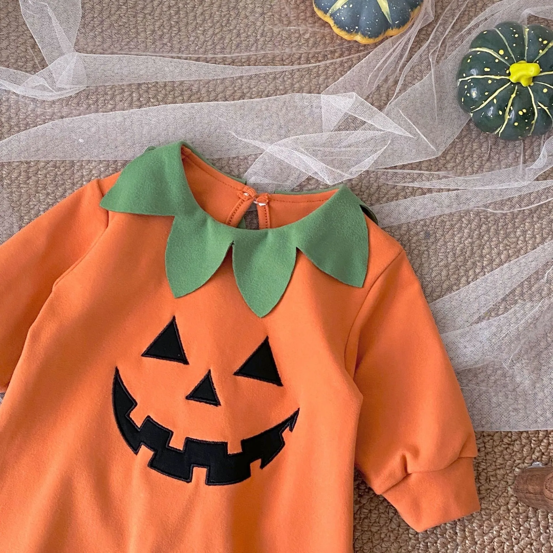 Cotton corduroy long sleeve baby jumpsuit pullover for autumn winter spring, neutral gender, size 66cm