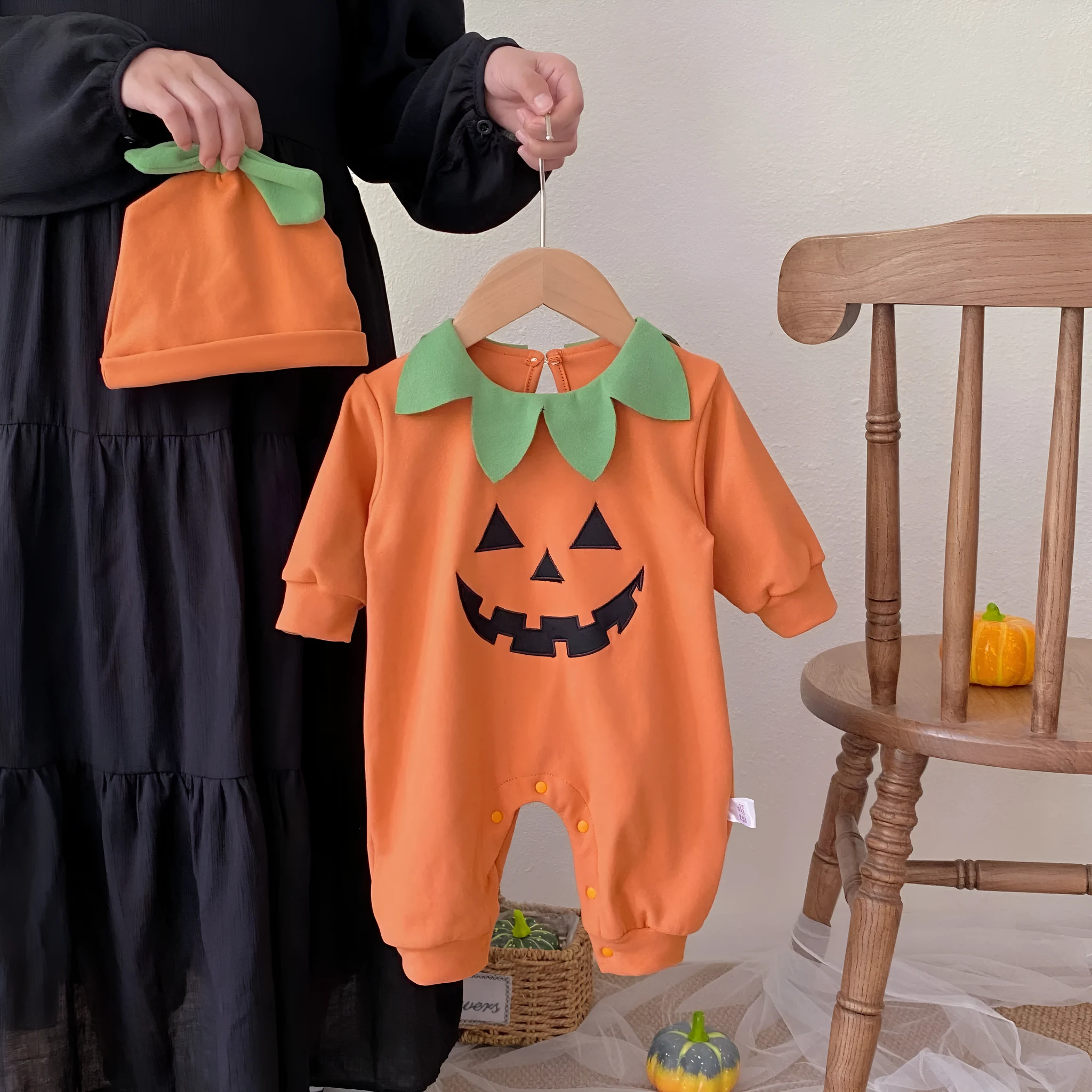 Cotton corduroy long sleeve baby jumpsuit pullover for autumn winter spring, neutral gender, size 66cm