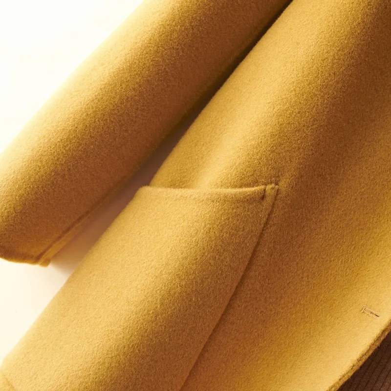 Women's double-faced wool coat with doll collar and pearl buckle in medium length
