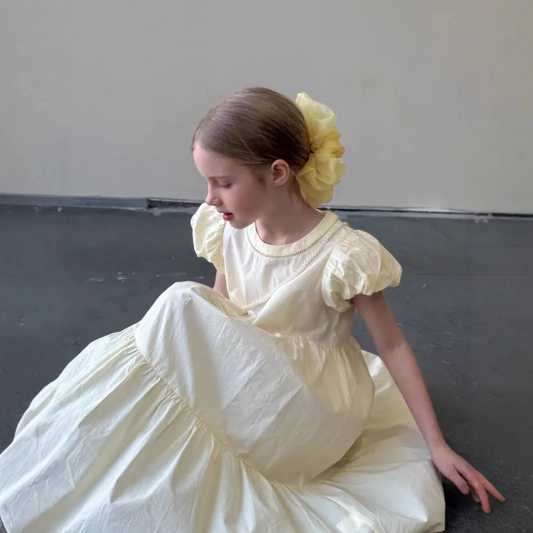 Light yellow cotton princess dress with short puff sleeves and pearl chain for girls, summer style
