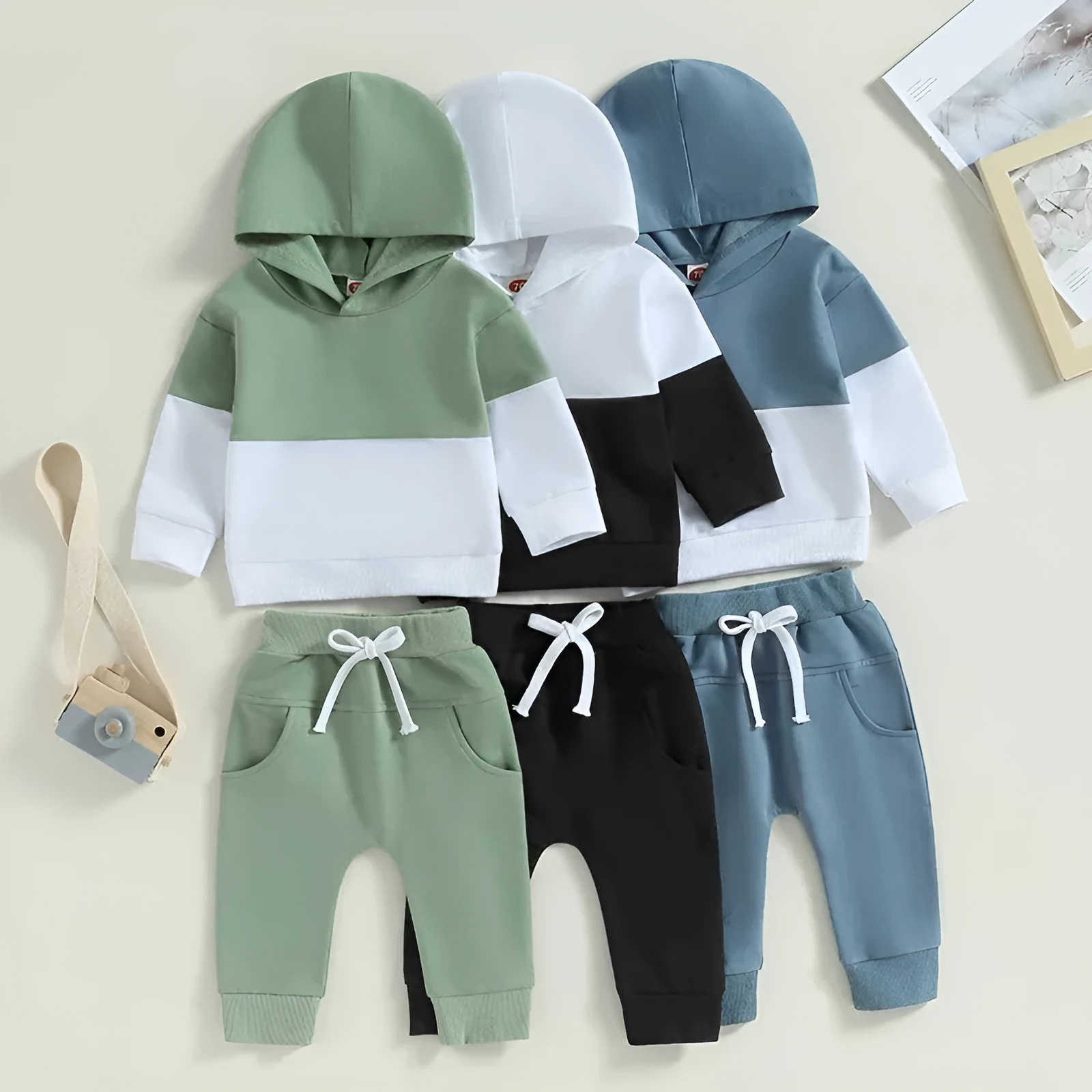 Children's hoodie and tracksuit set in black with cartoon pattern, polyester pullover and trousers for 70-110cm height
